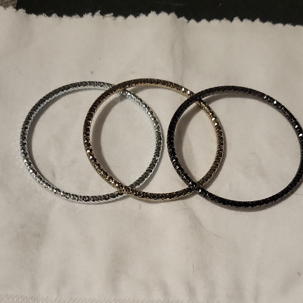 Source Unknown Metallic Textured Bangle Bracelet … - image 1